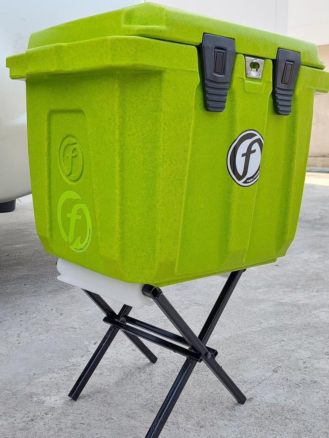 ถังน้ำแข็งเกรดพรีเมี่ยม FEELFREE ขนาด 45 ลิตร สี LIME CAMO_3